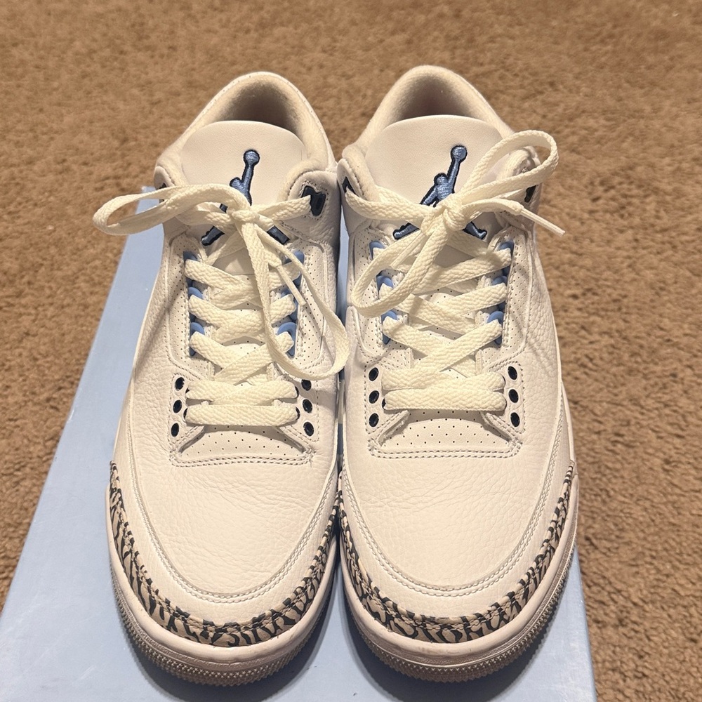 Jordan 3 UNC
